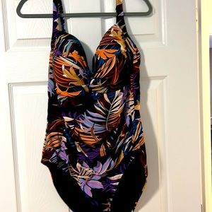 LaBlanca one piece swim suit size 20w